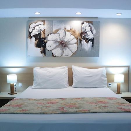 Hotel Golden Park Curitiba By Nacional Inn Exterior foto
