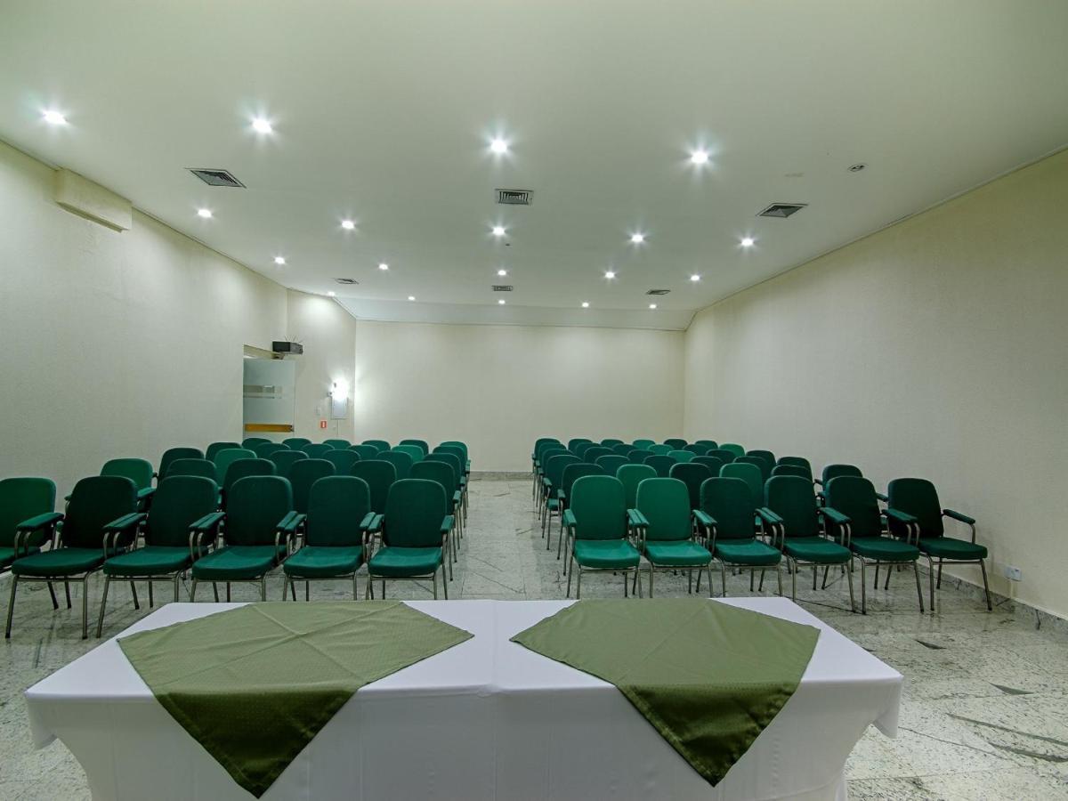 Hotel Golden Park Curitiba By Nacional Inn Exterior foto
