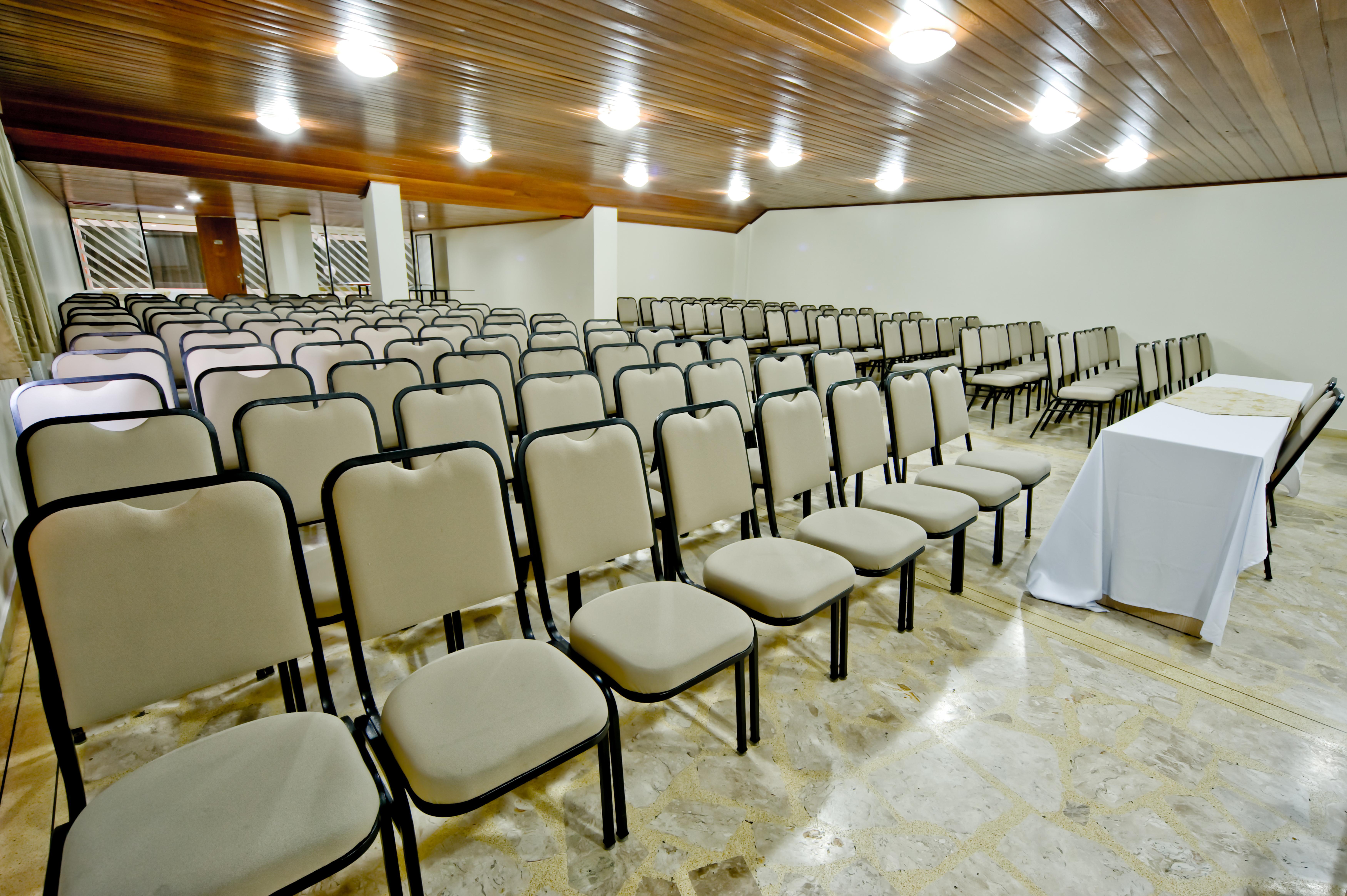 Hotel Golden Park Curitiba By Nacional Inn Exterior foto