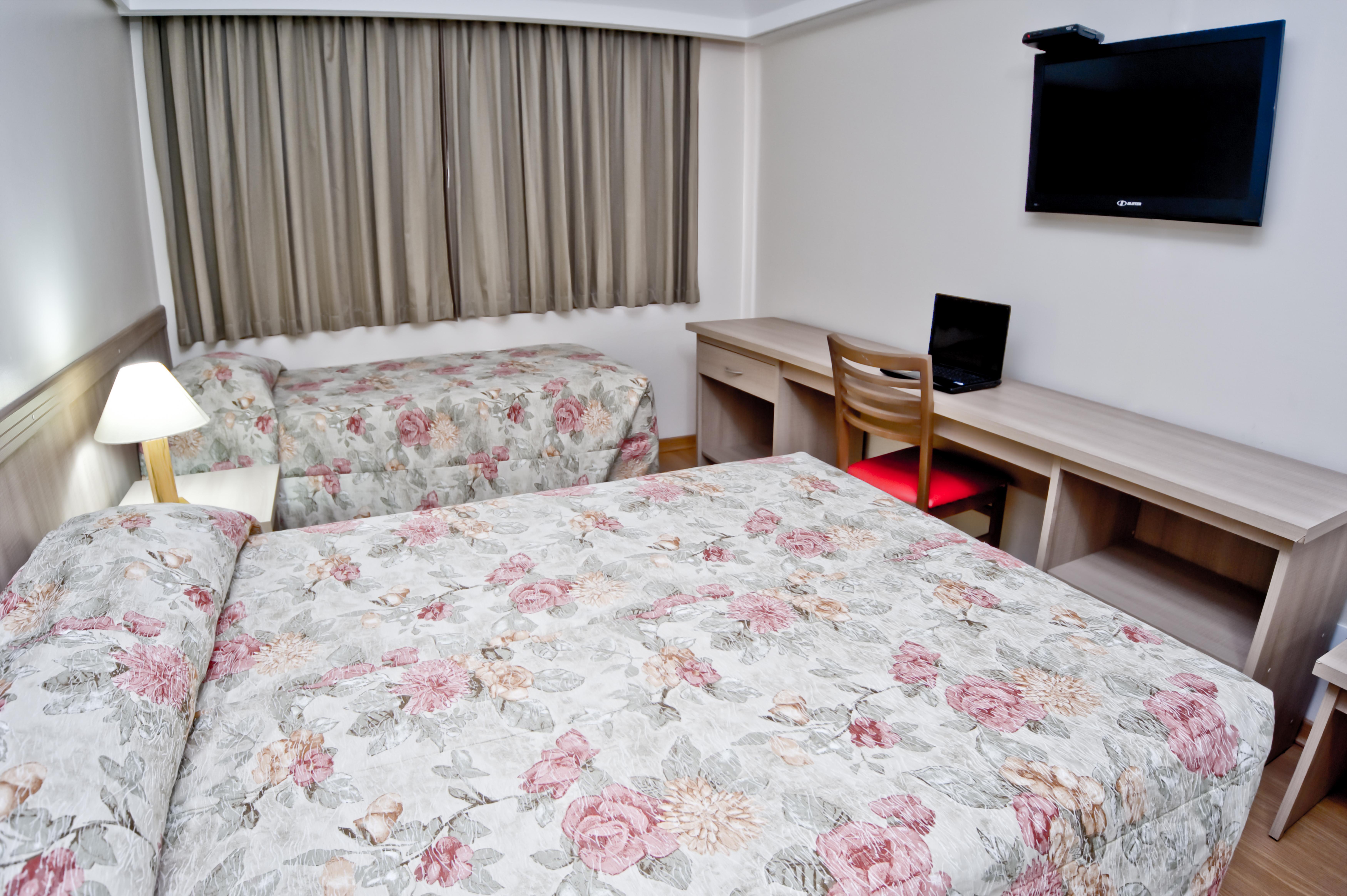 Hotel Golden Park Curitiba By Nacional Inn Exterior foto