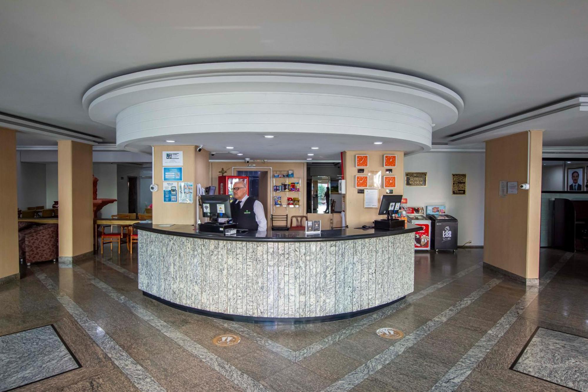 Hotel Golden Park Curitiba By Nacional Inn Exterior foto